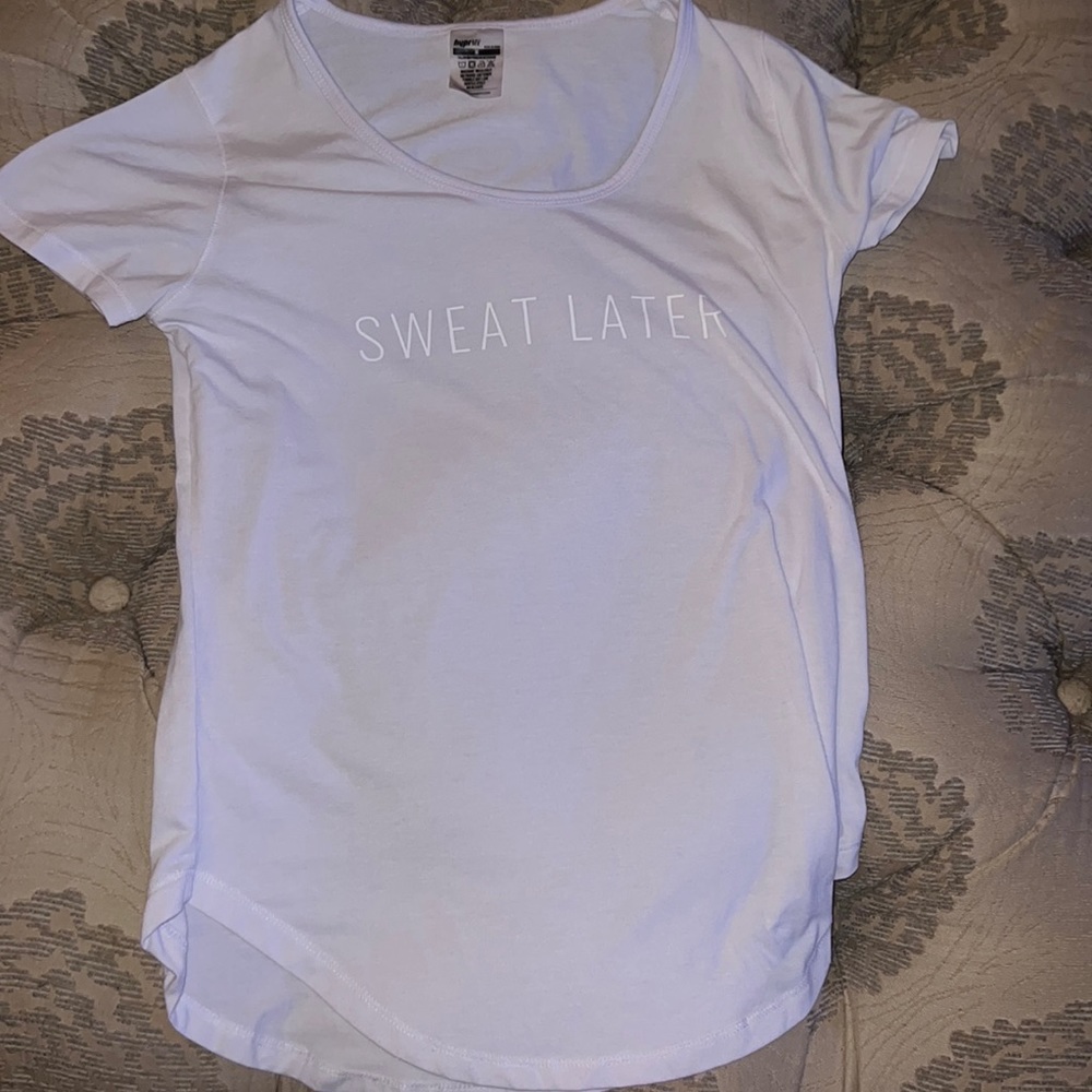 HYPR wear Tshirt